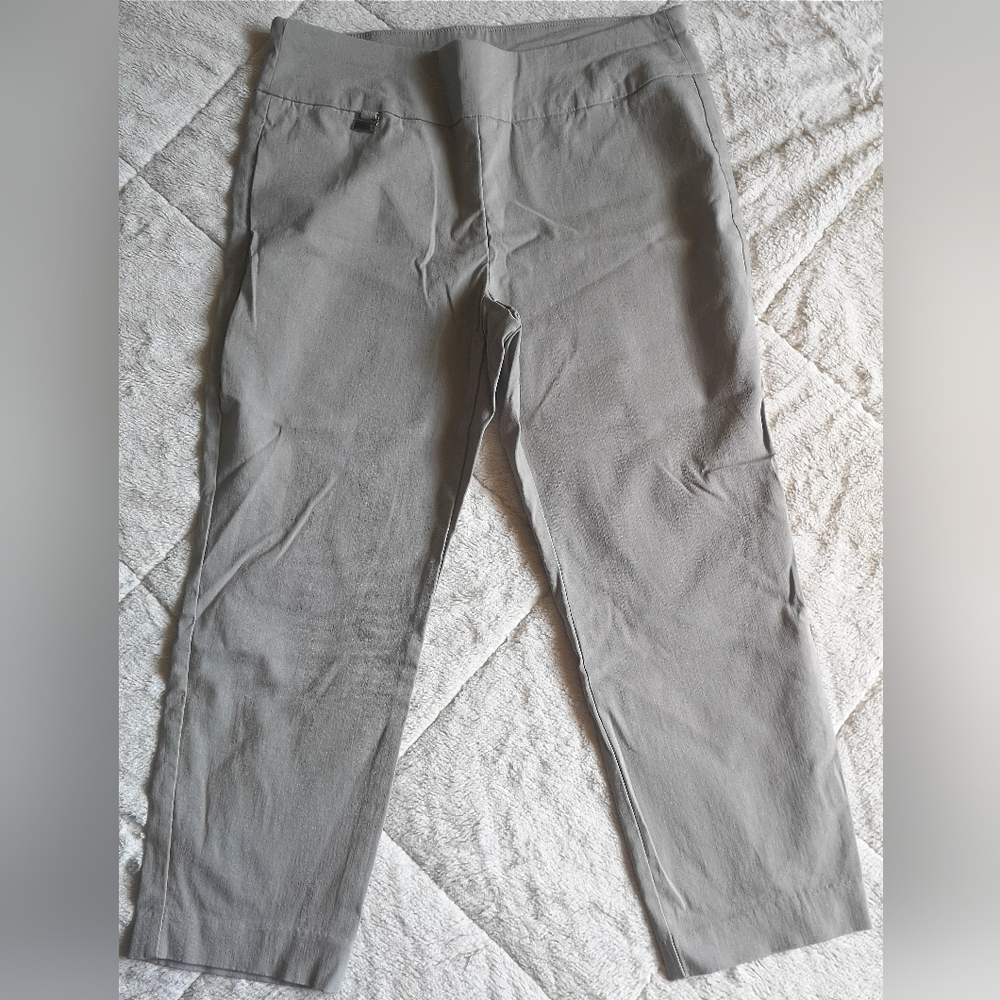 Alfani ankle pants. Size 8